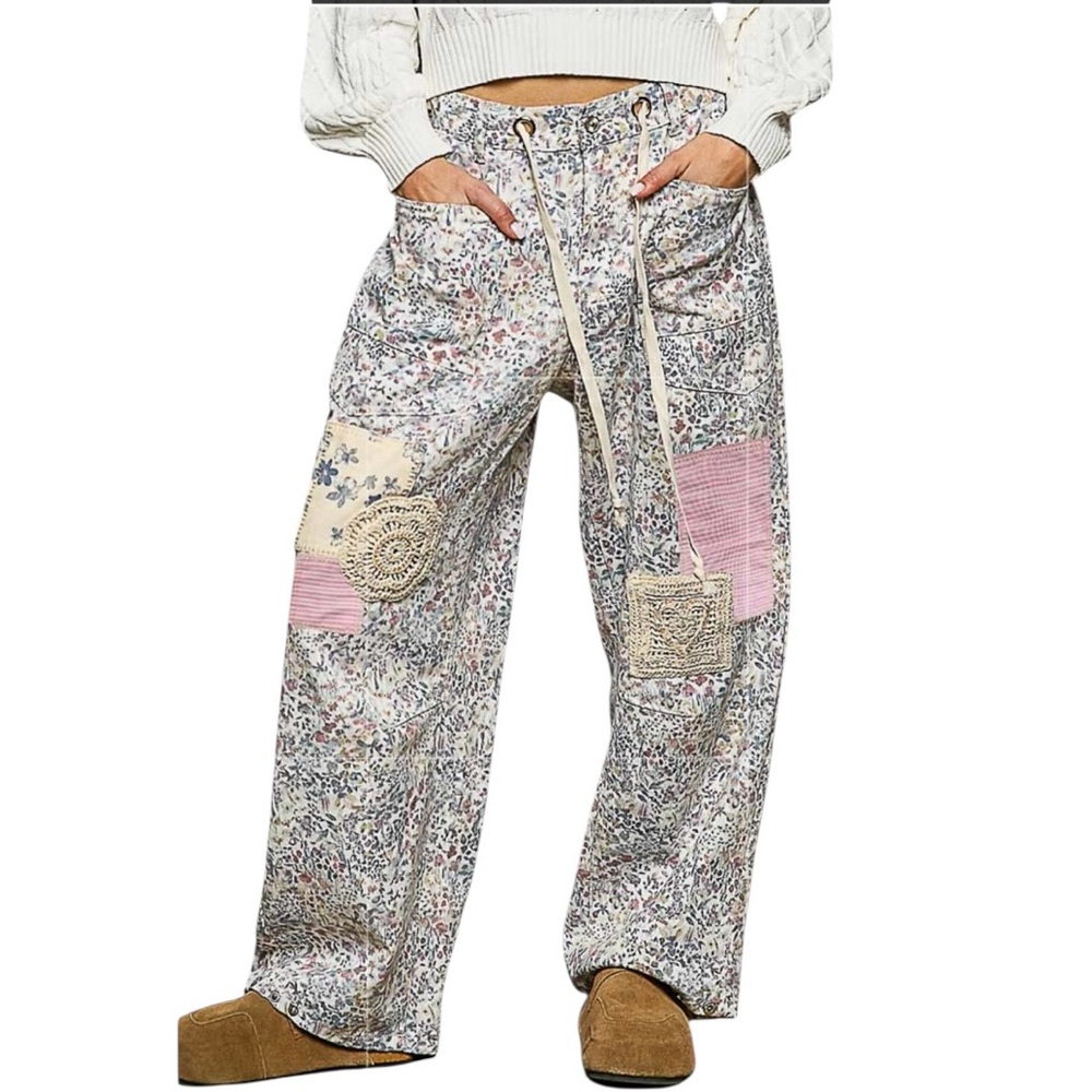 NWOT POL Wide Leg Patchwork Floral Lounge Pants in Cream, Pink, Brown Sz Large